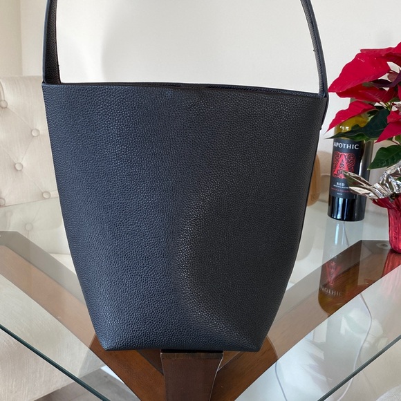 The Row inspired tote similar to the Park N/S tote in Medium. - Picture 6 of 13